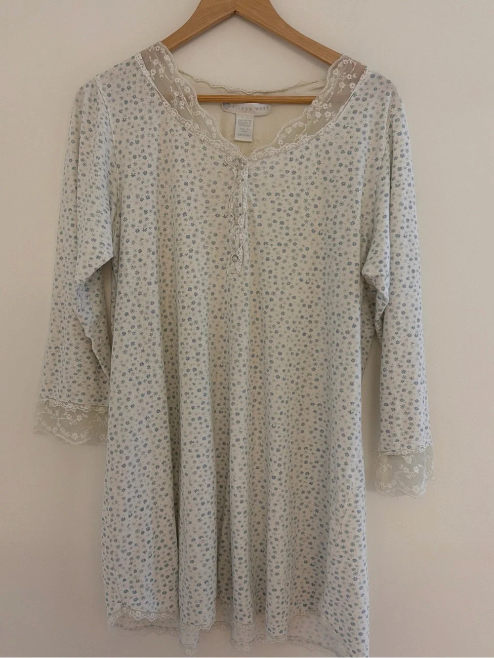 Eileen West Long Sleeve Lace Trimmed Cotton Short Nightgown Blue Floral Print